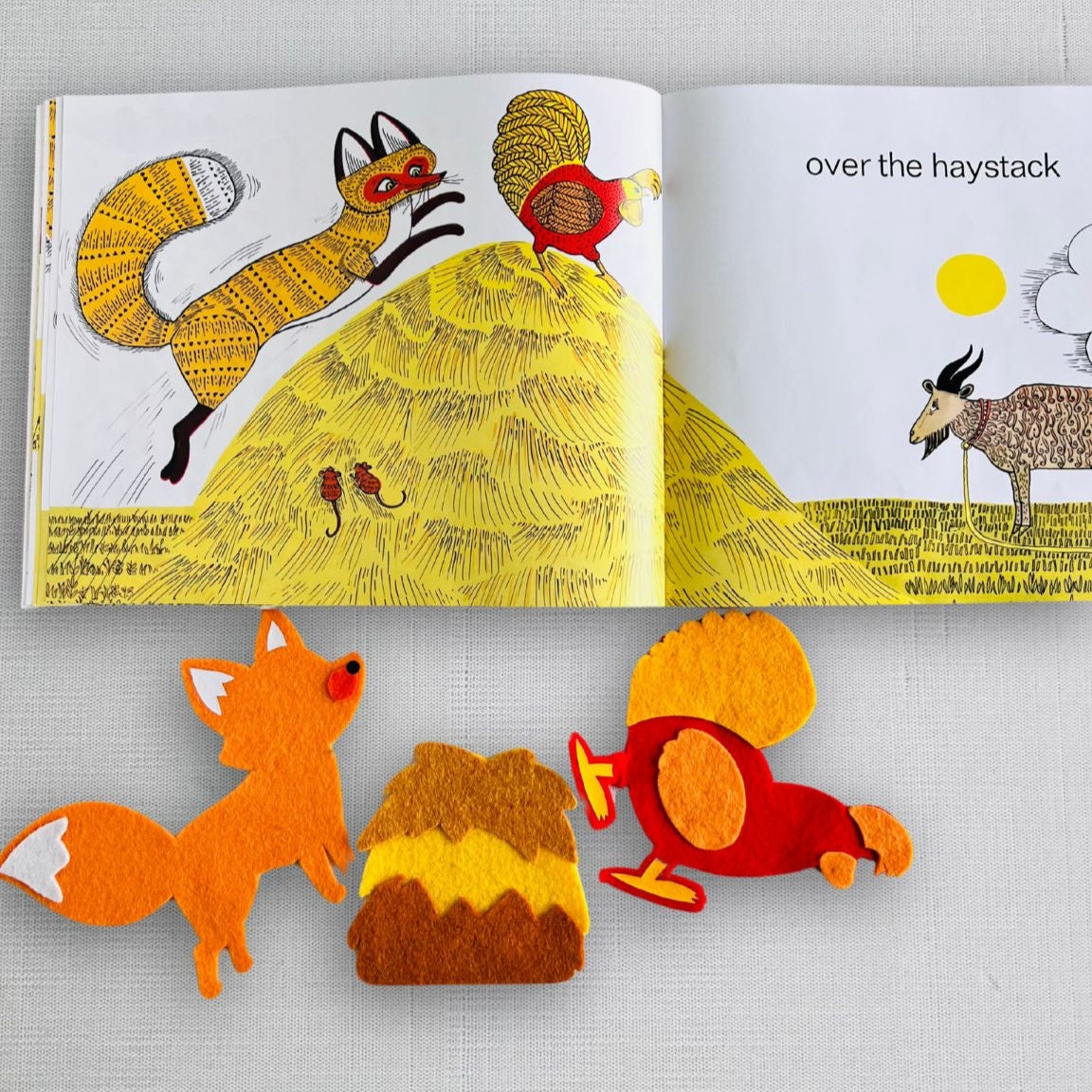 THE MONTHLY BOOK & FELT BOX