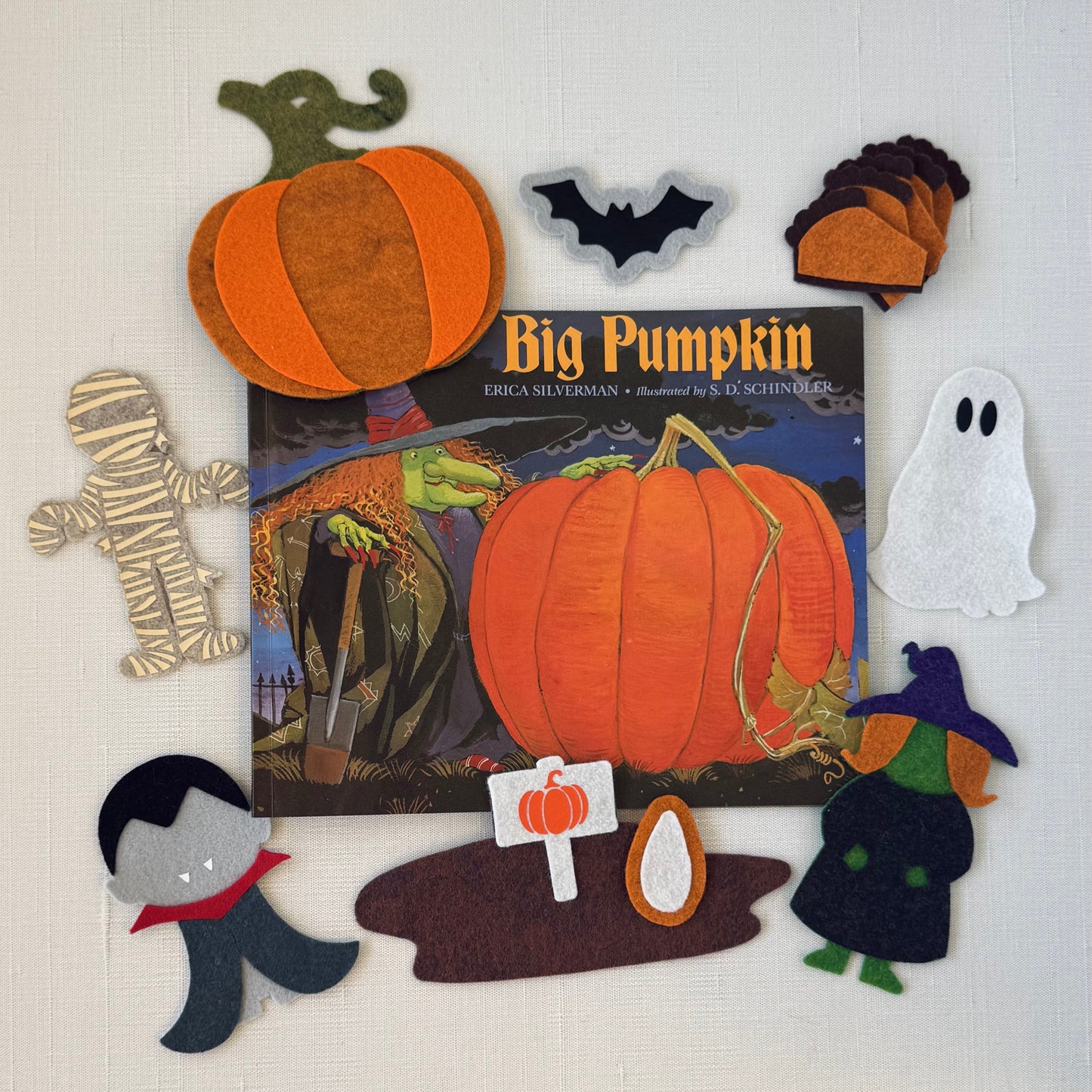 THE MONTHLY BOOK & FELT BOX